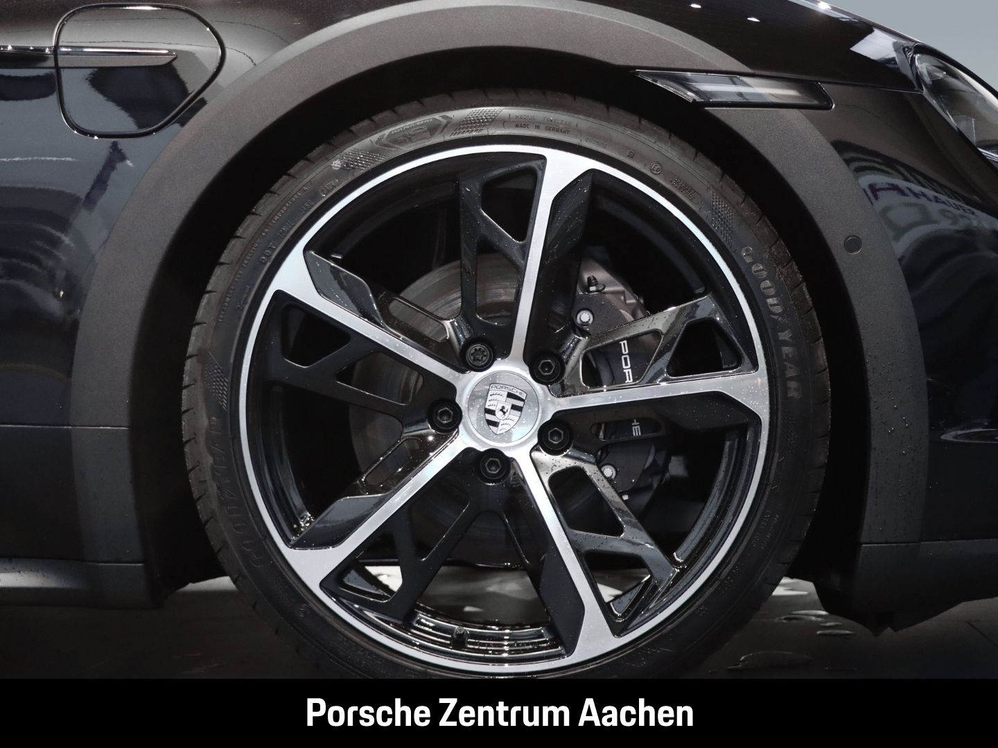 Porsche Taycan 4 Cross Turismo Surround-View LED-Matrix