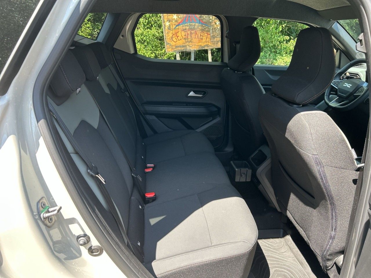 Dacia Duster III Hybrid 140 Extreme - Samsaru's Car Outlet