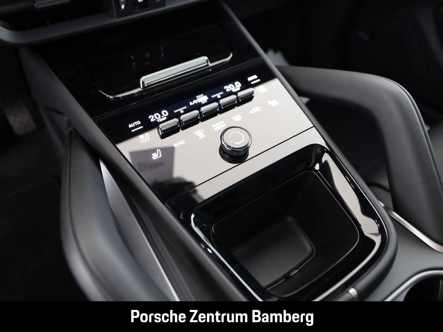 Porsche Cayenne E-Hyb./ 18-Wege/ 22 Zoll/ BOSE/ Hinterac