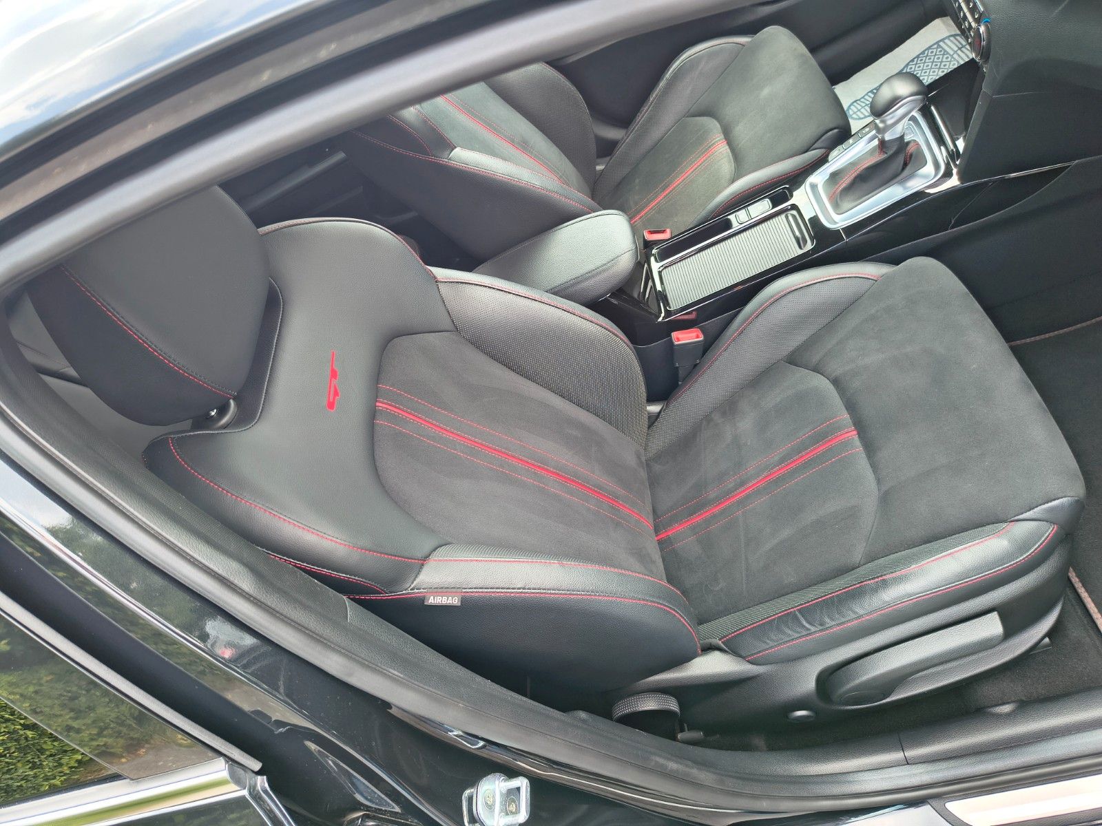 Kia pro cee'd GT - Samsaru's Car Outlet