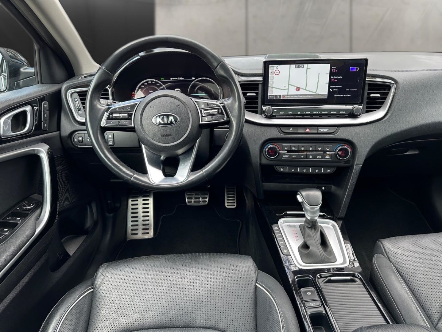 Kia XCeed PLATINUM Plug-in Hybrid - Samsaru's Car Outlet
