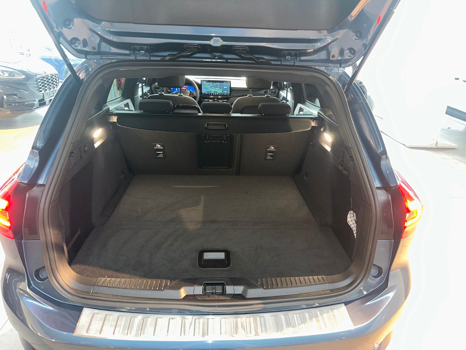 Ford Focus Turnier ST-Line X Automatik 155PS Winter