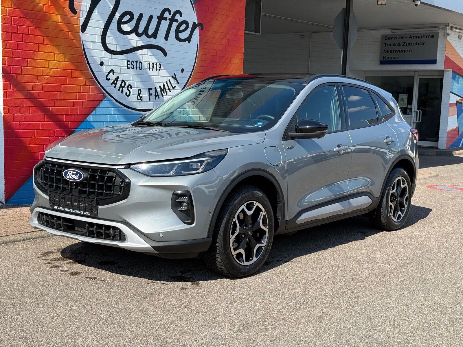 Ford Kuga Plug-In Hybrid Active X - Samsaru's Car Outlet
