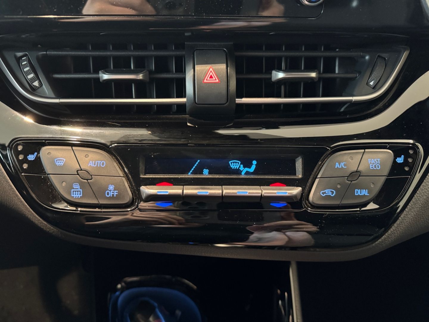 Toyota C-HR 2.0 Hybrid Team D *LED*Navi*CAM*CarPlay*SHZ