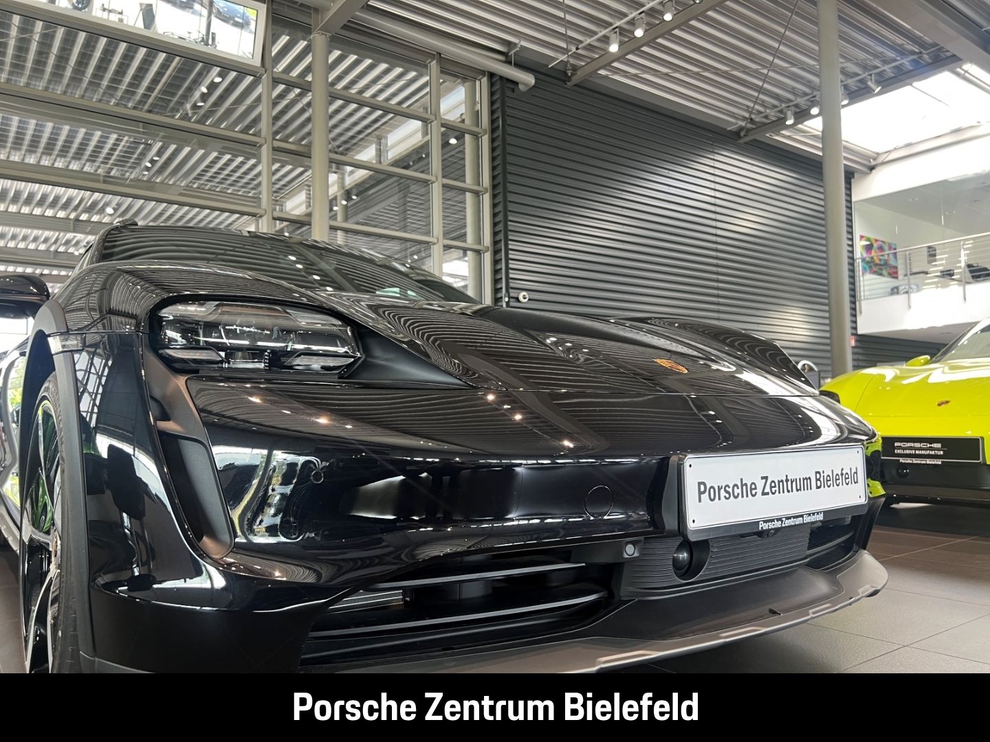 Porsche Taycan 4S Cross Turismo Panoramadach LED-Matrix