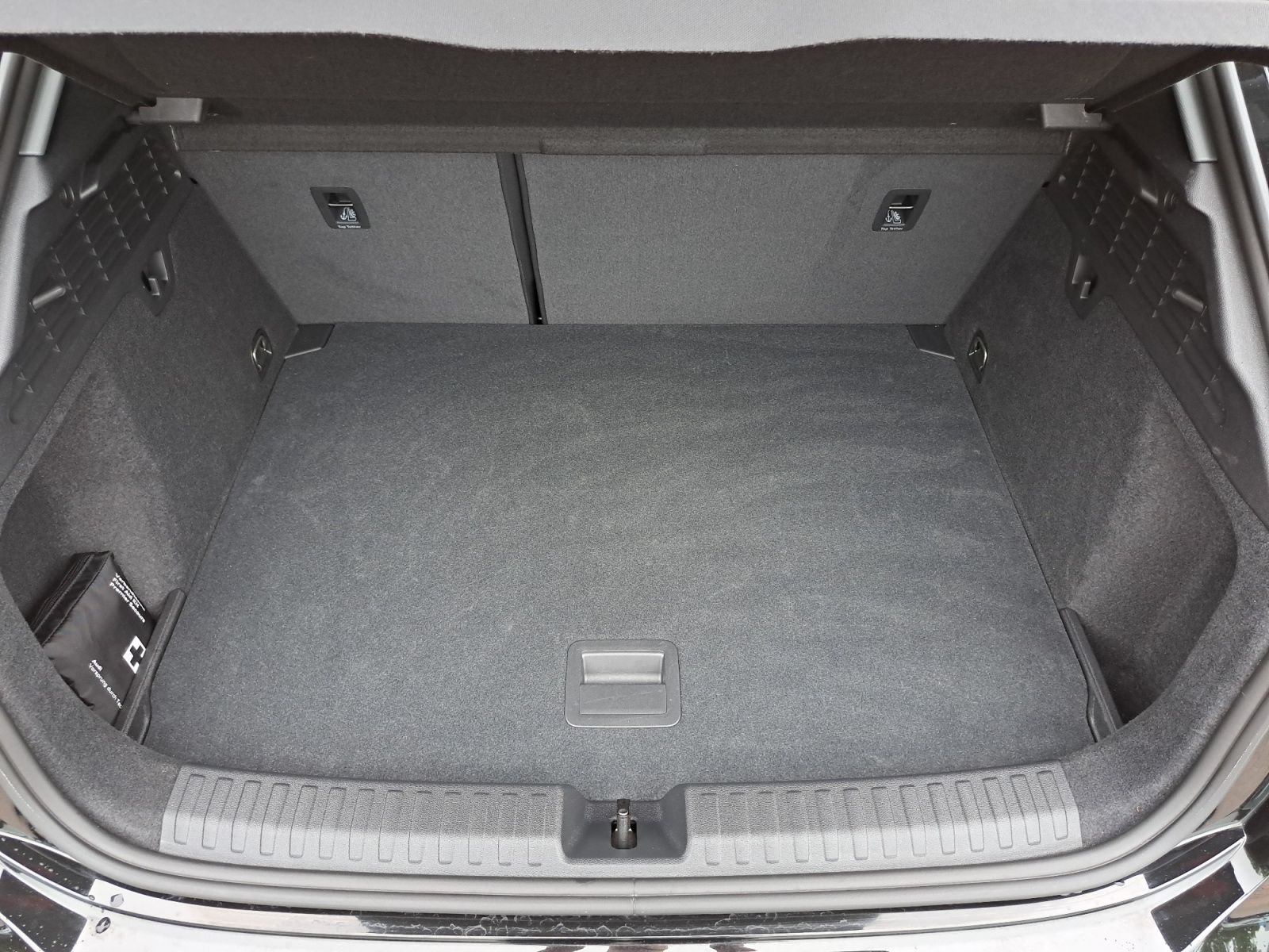 Audi A3 Sportback advanced 30 TFSI S tronic NAV KAM G