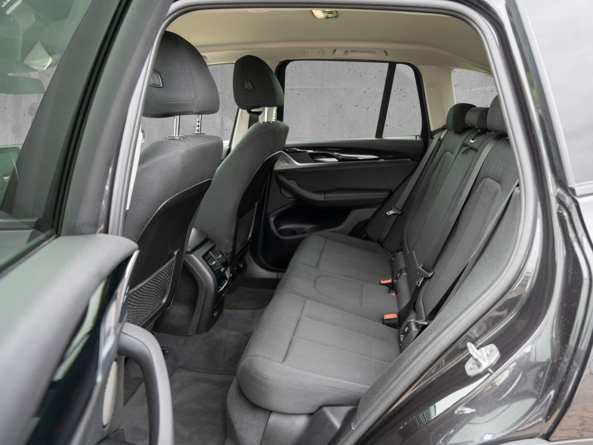 BMW X3 xDrive30e Advantage - Samsaru's Car Outlet
