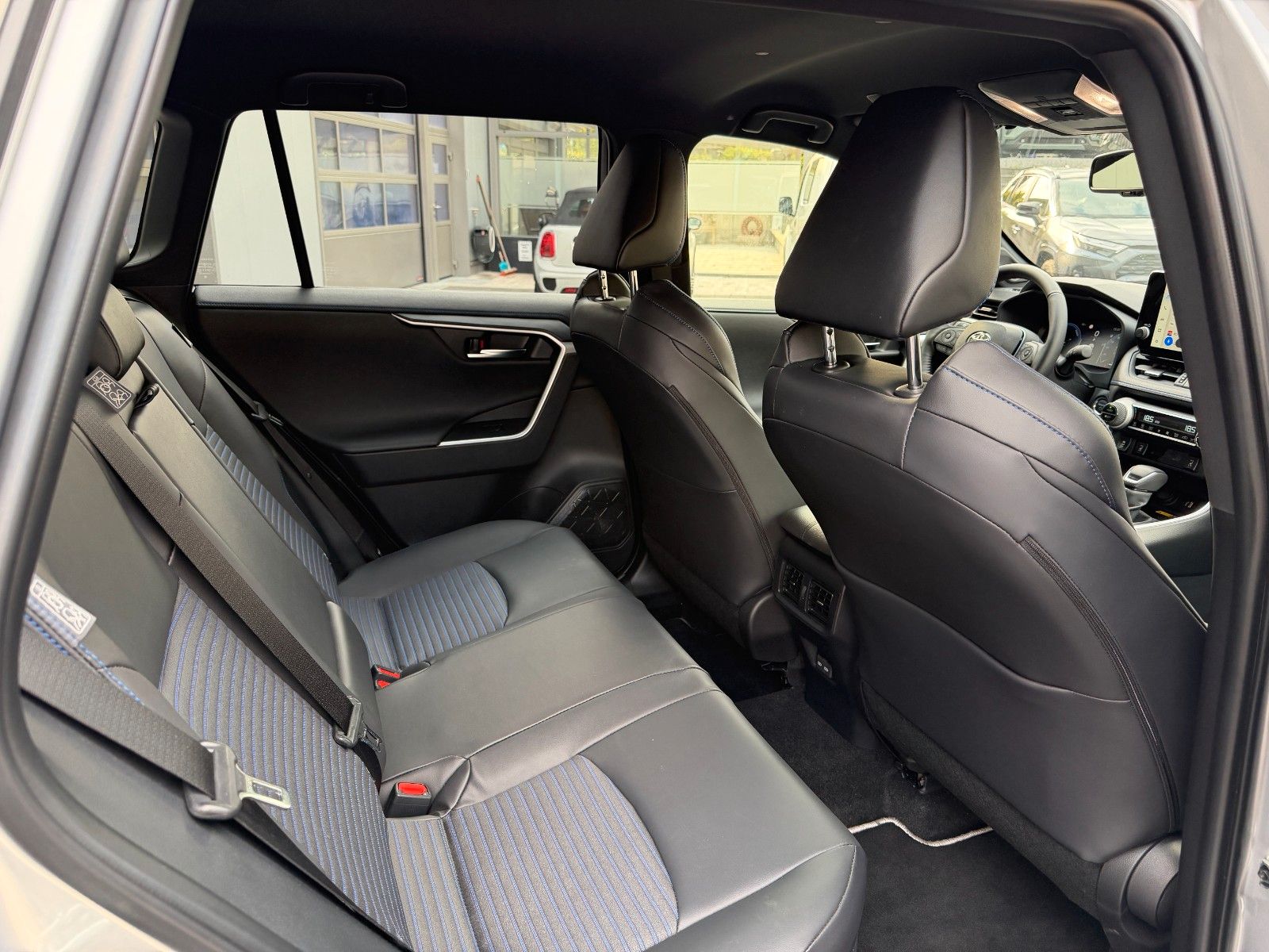 Toyota RAV 4 2.5 Hybrid 4x2 Style VOLL JBL+360°+LEDER