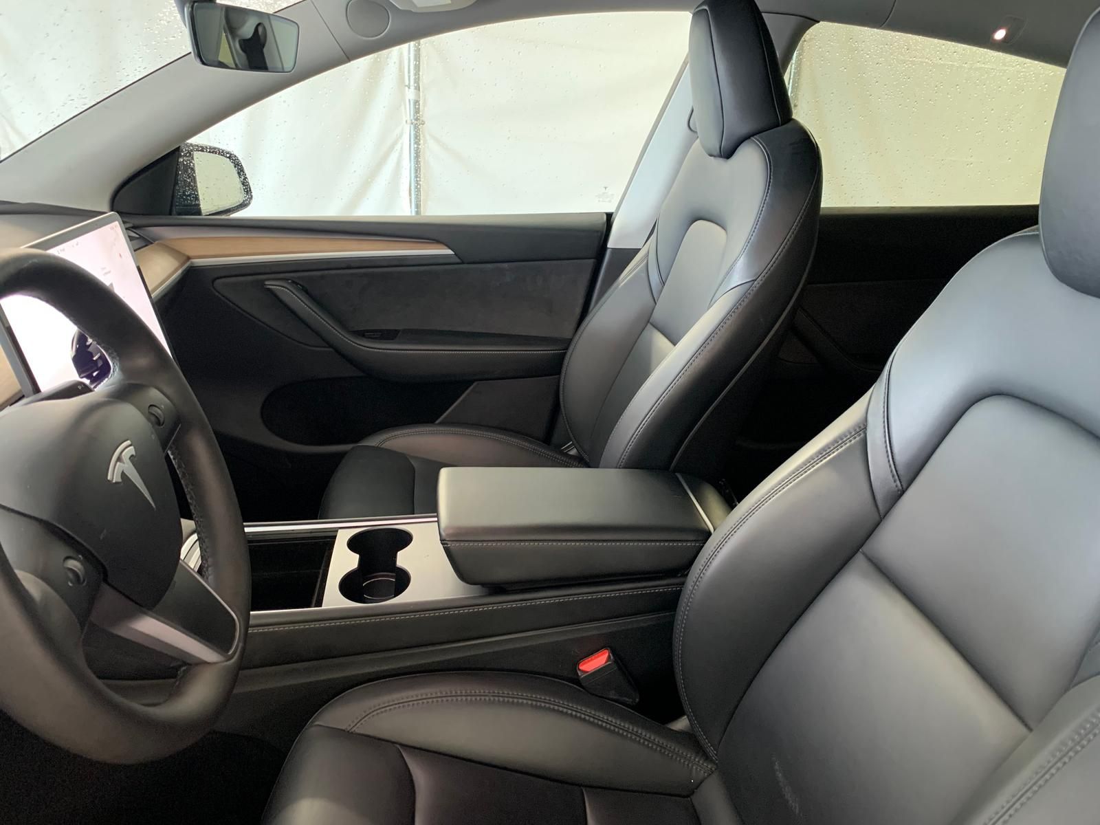 Tesla Model Y Long Range Dual AWD 360 Kam Autopilot 3