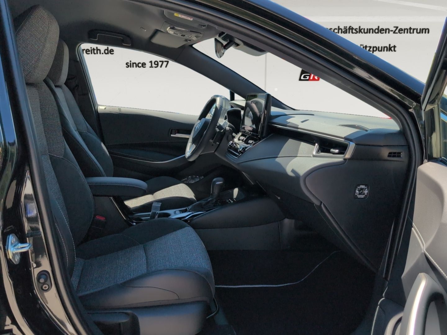 Toyota Corolla Touring Sports Hybrid Teamplayer Navi LE