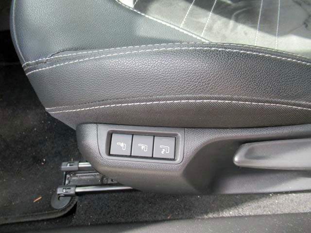 Opel Corsa 1.2 Ultimate - Samsaru's Car Outlet