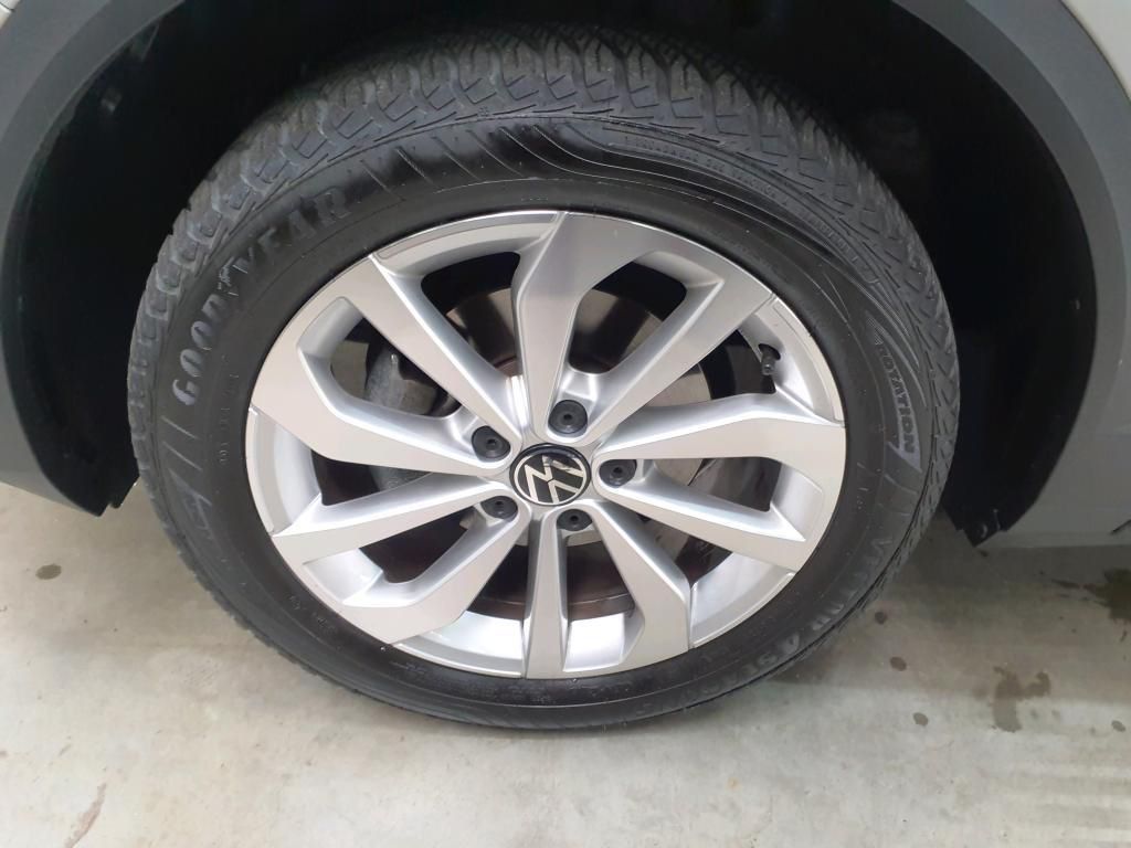 Volkswagen T-Roc Life 1.0 TSI - Samsaru's Car Outlet