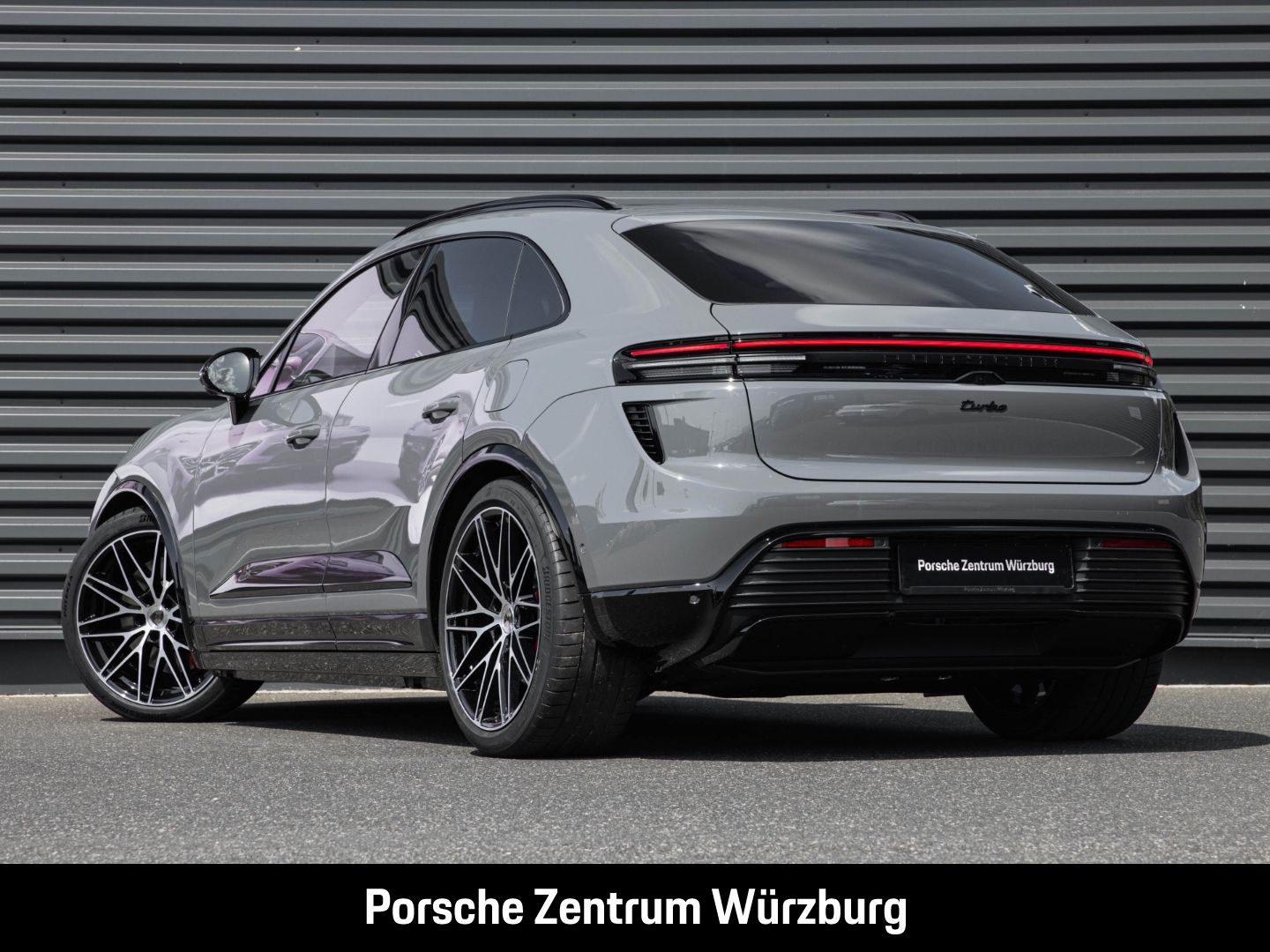 Porsche Macan Turbo HA-Lenkung InnoDrive Head-Up BOSE