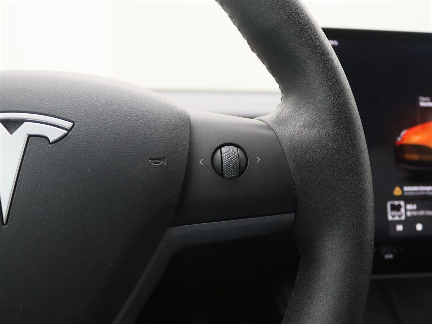 Tesla Model Y Long Range AWD 75kWh 351pk AMD RYZEN [ T