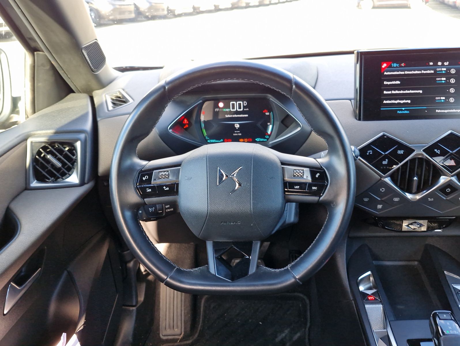 DS Automobiles DS3 Crossback E-Tense So Chic SOH 95% Kamera SHZ