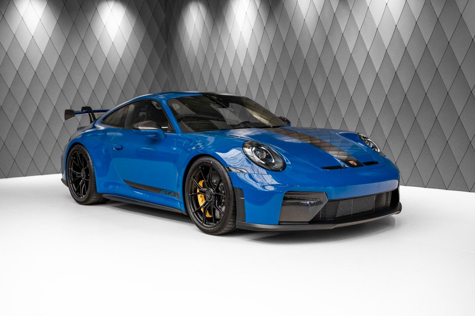 Porsche 992 GT3 - Samsaru's Car Outlet
