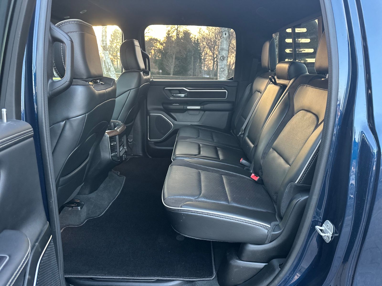 Dodge RAM 1500 LARAMIE CREW CAB 4X4 5.7L LPG