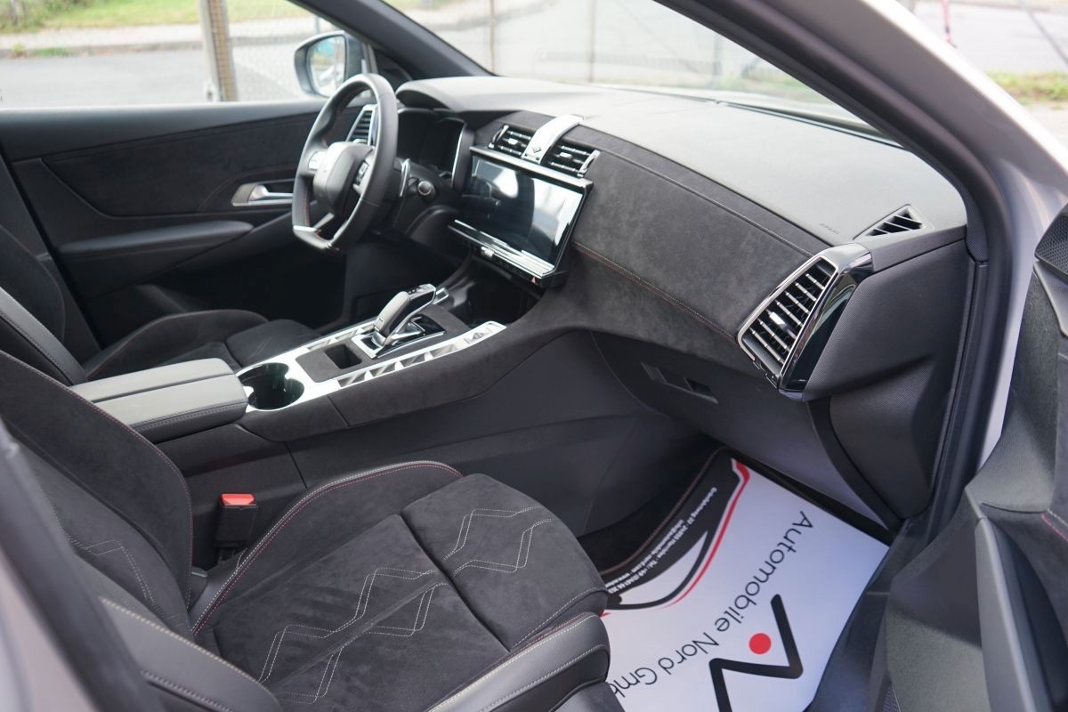 DS Automobiles DS7 1.5 BlueHdi Performance Line + 360 Kamera