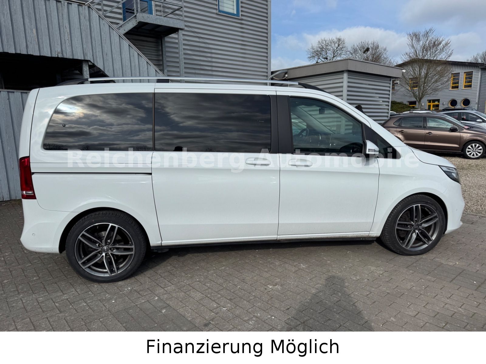 Mercedes-Benz V 250 - Samsaru's Car Outlet