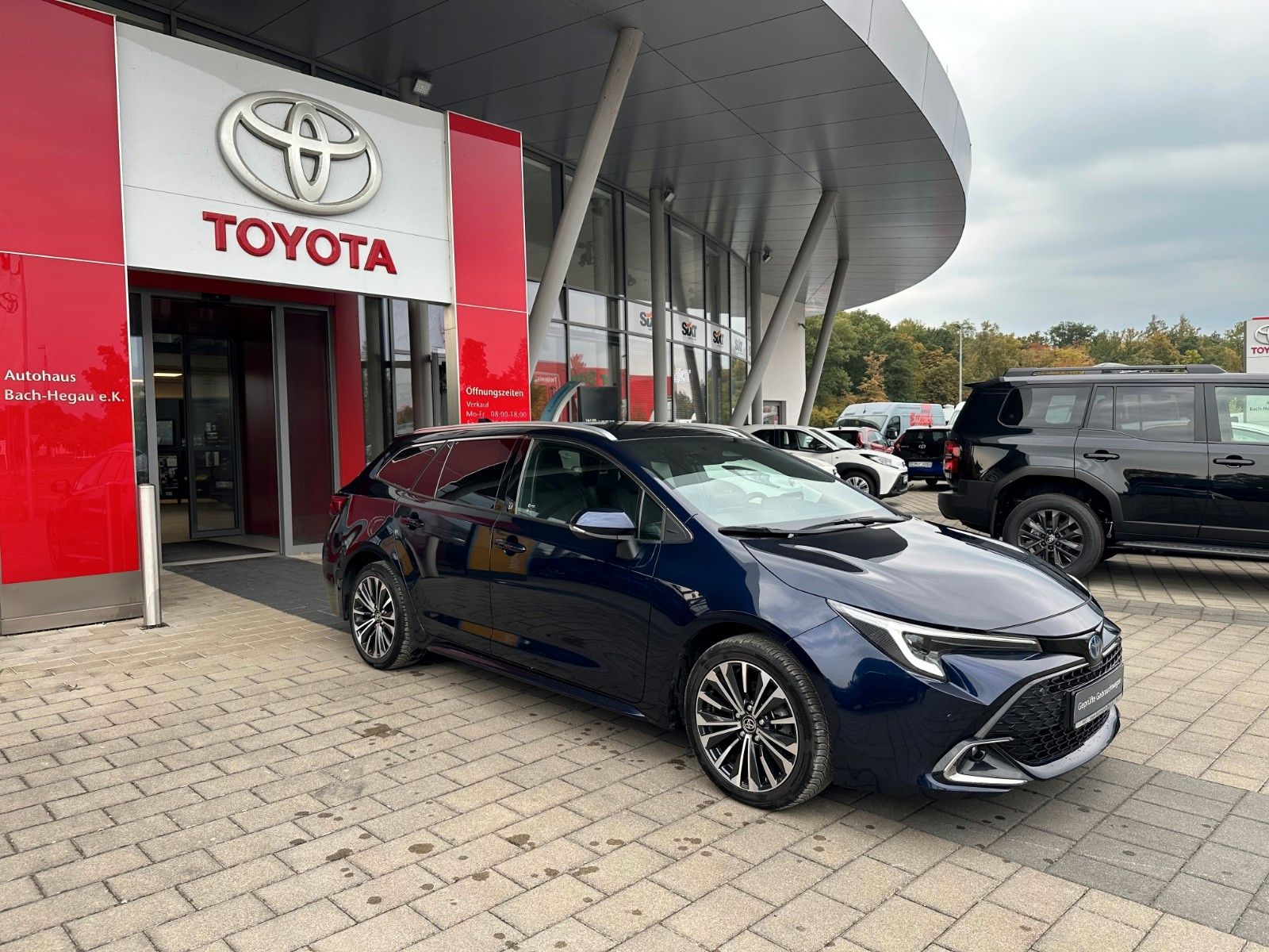 Toyota Corolla 1.8 TS Hybrid Team Deutschland + TECHNIK