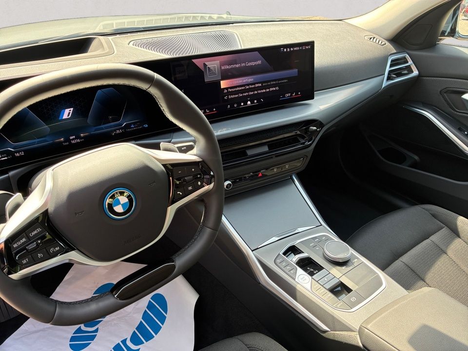 BMW 330e xDrive + GARANTIE-bis-10.2029