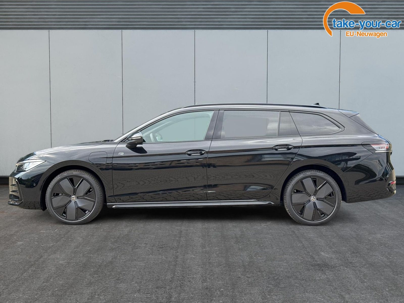Volkswagen Passat Variant R-Line Edition Plus LEDER+PANO...