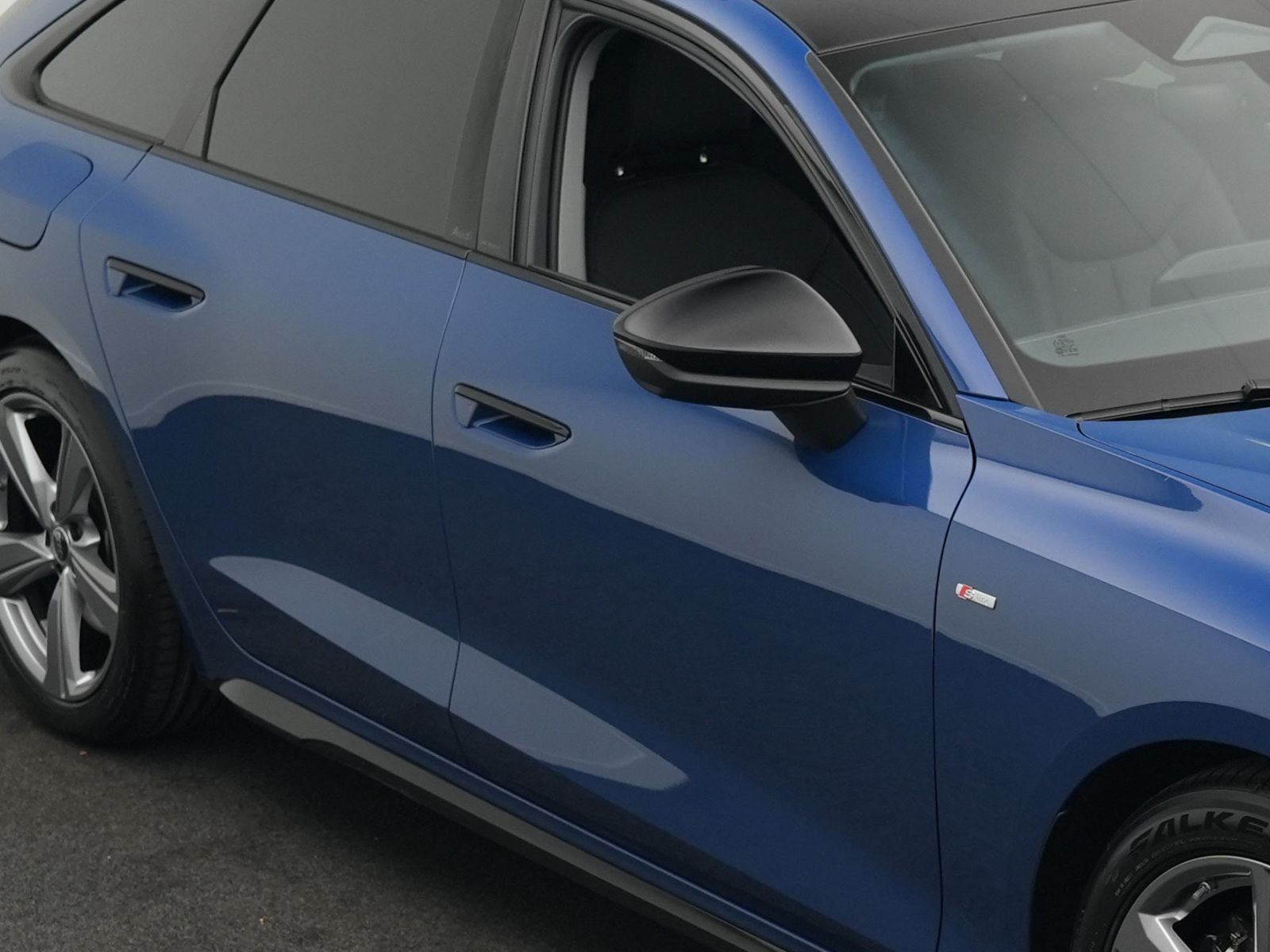 Audi A6 Avant S line TDI quattro *AHK*PANO*HdUp*19''*