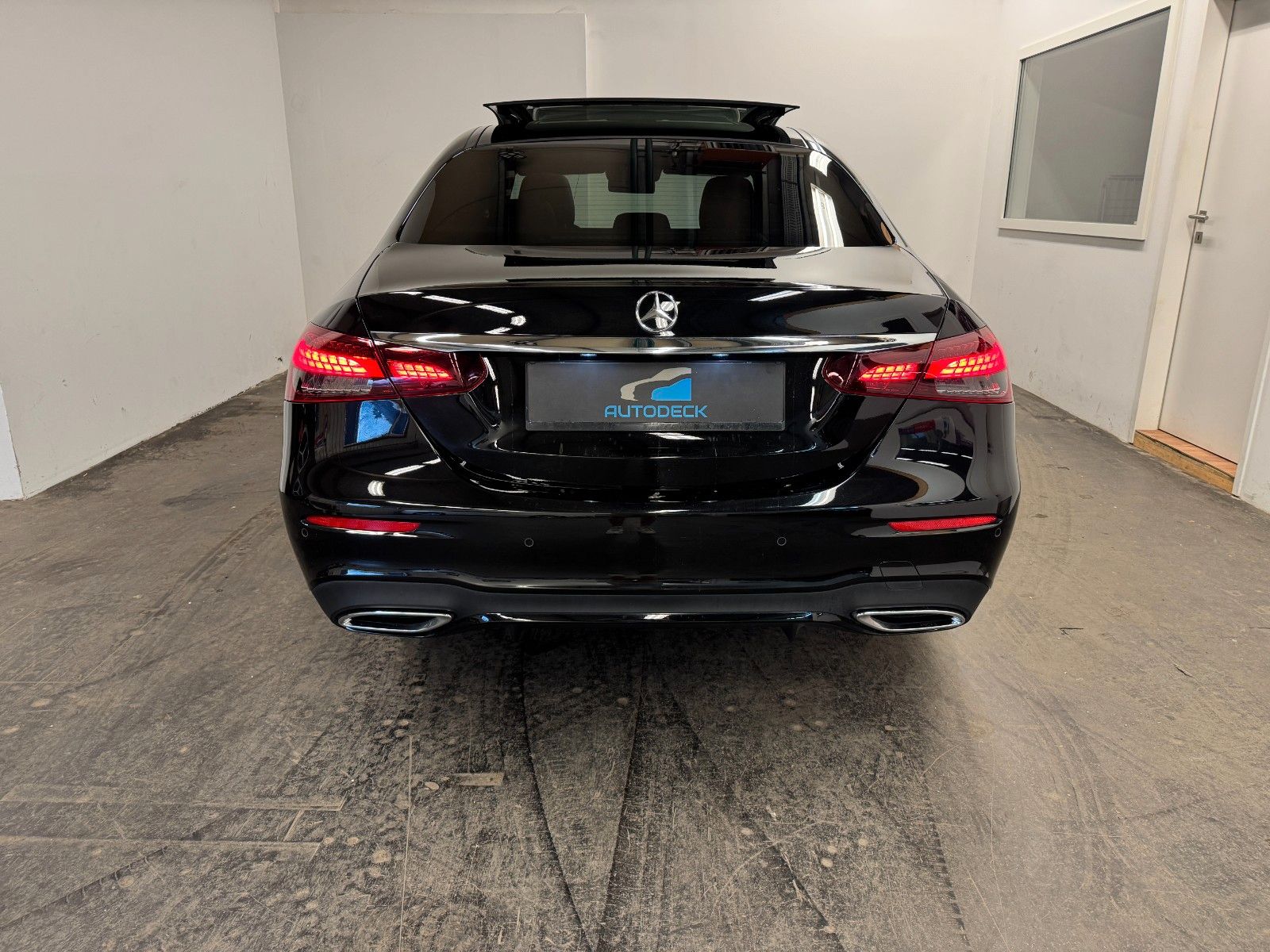 Mercedes-Benz E 300 d 4Matic AMG - Samsaru's Car Outlet