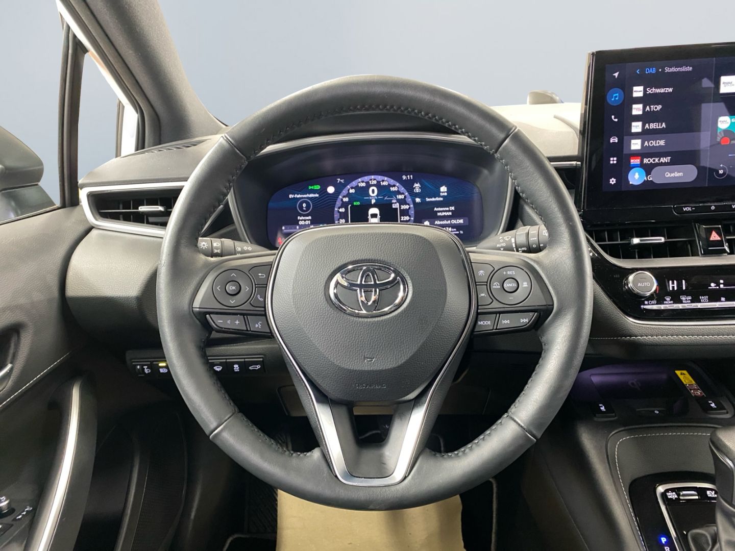 Toyota Corolla 1.8 Hybrid TS Team D *Bi-LED*ACC*CAM*SHZ