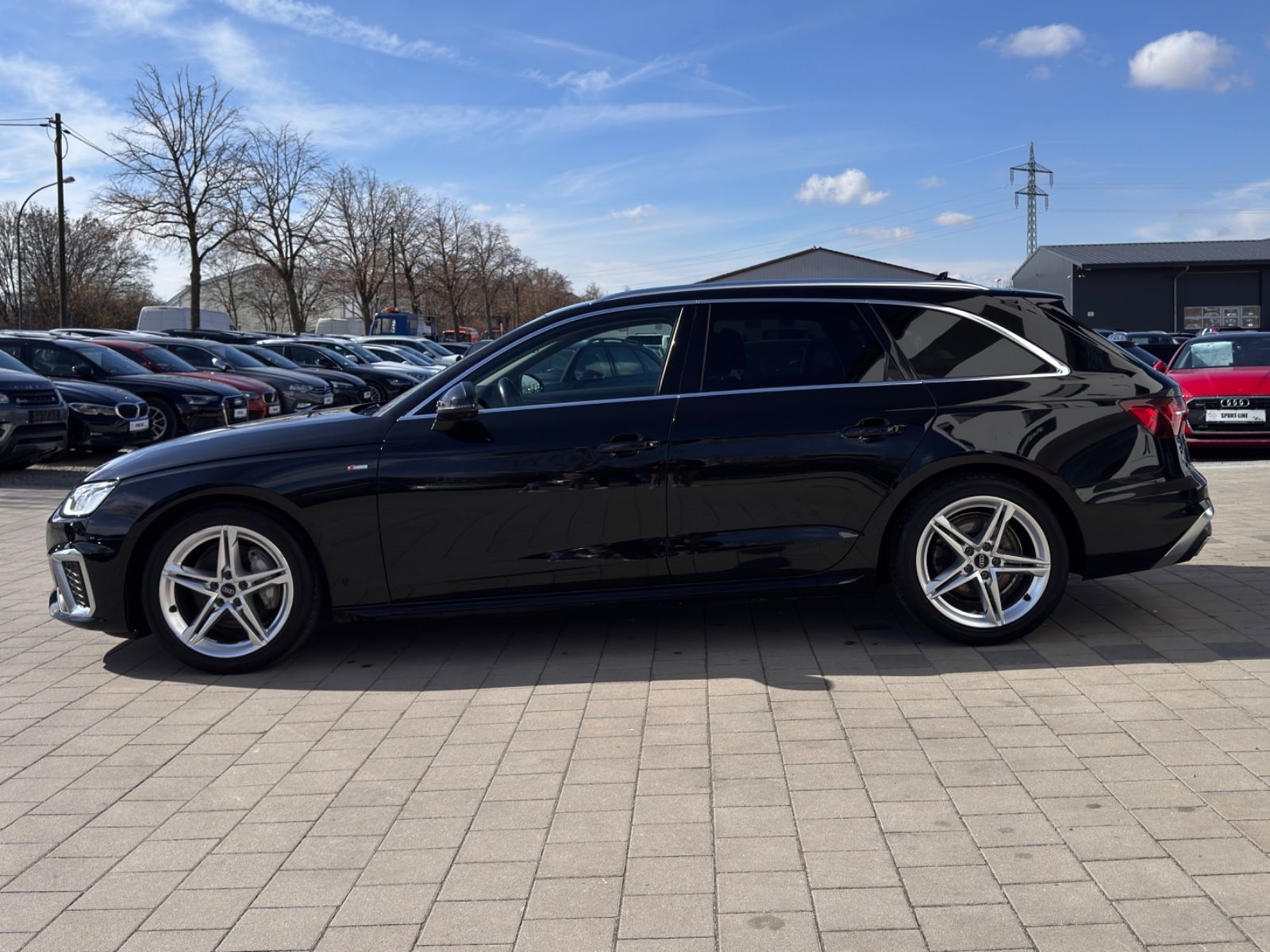 Audi A4 Av.40 TDI S line S-tr. - Samsaru's Car Outlet