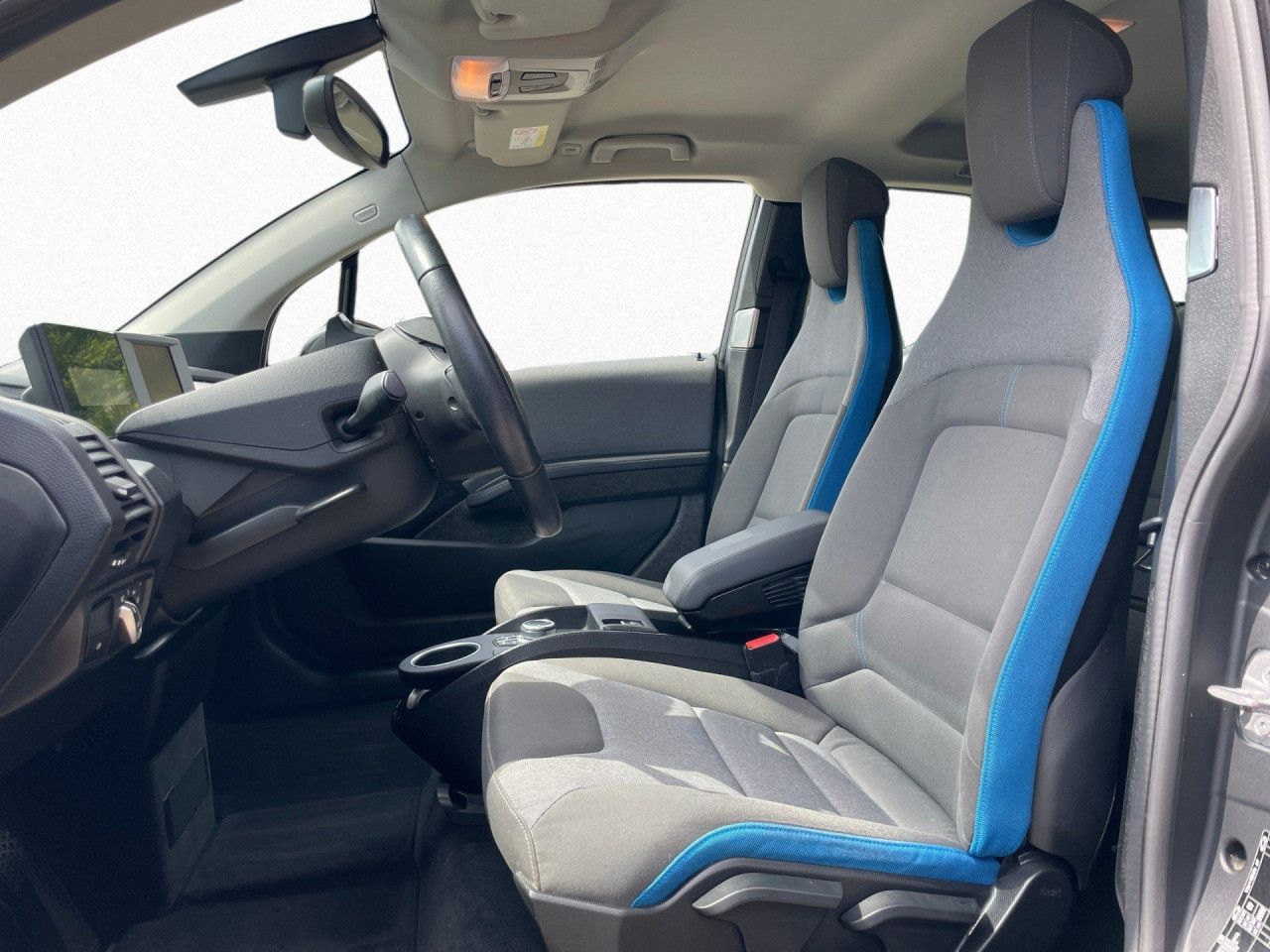 BMW i3 - Samsaru's Car Outlet
