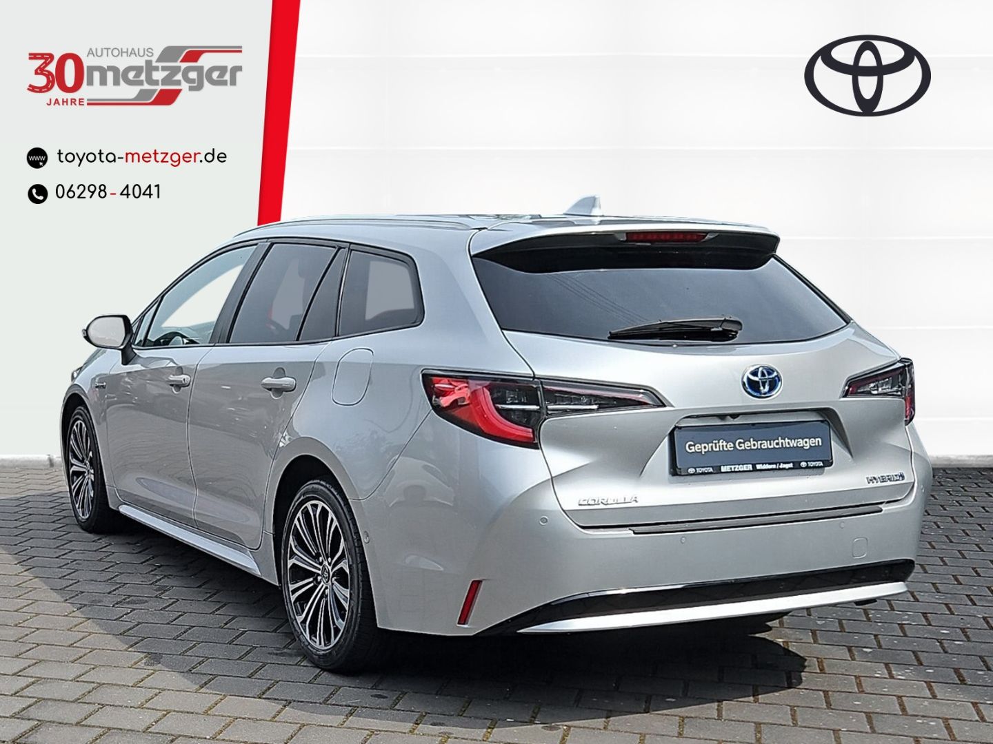 Toyota Corolla Touring Sports 1.8 Hybrid Club - Samsaru's Car Outlet
