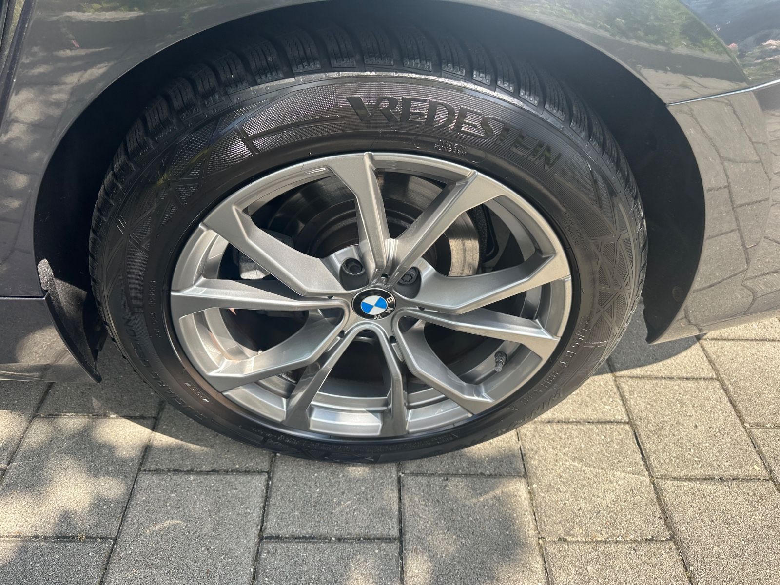 BMW 320 d Sport Line - Samsaru's Car Outlet