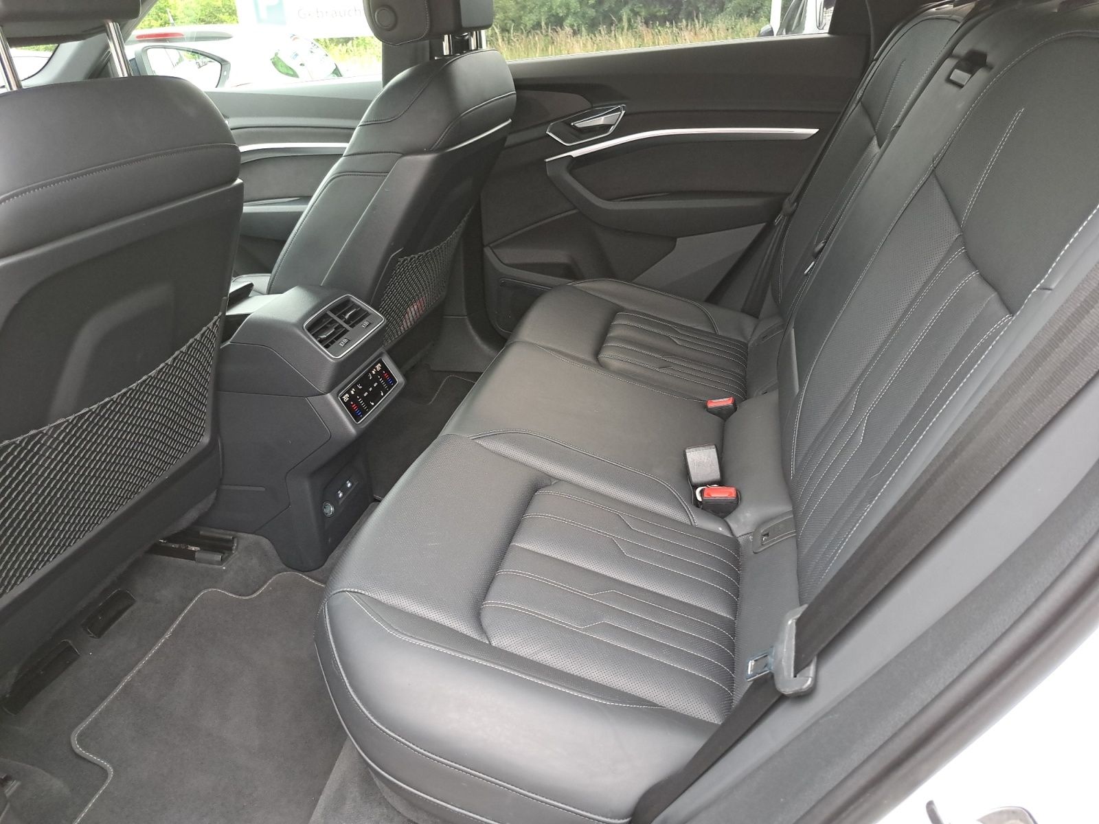 Audi e-tron Sportback 55 quattro S line PANO AHK MMI