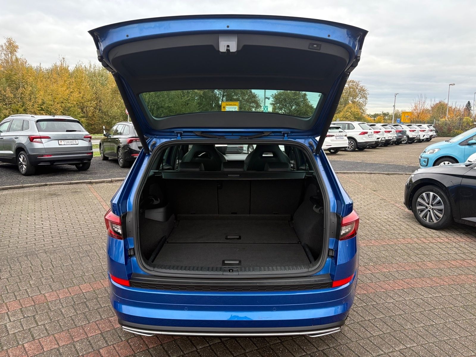 Skoda Kodiaq 2.0 TDI DSG 4x4 SPORTLINE *AHK *LED *ACC