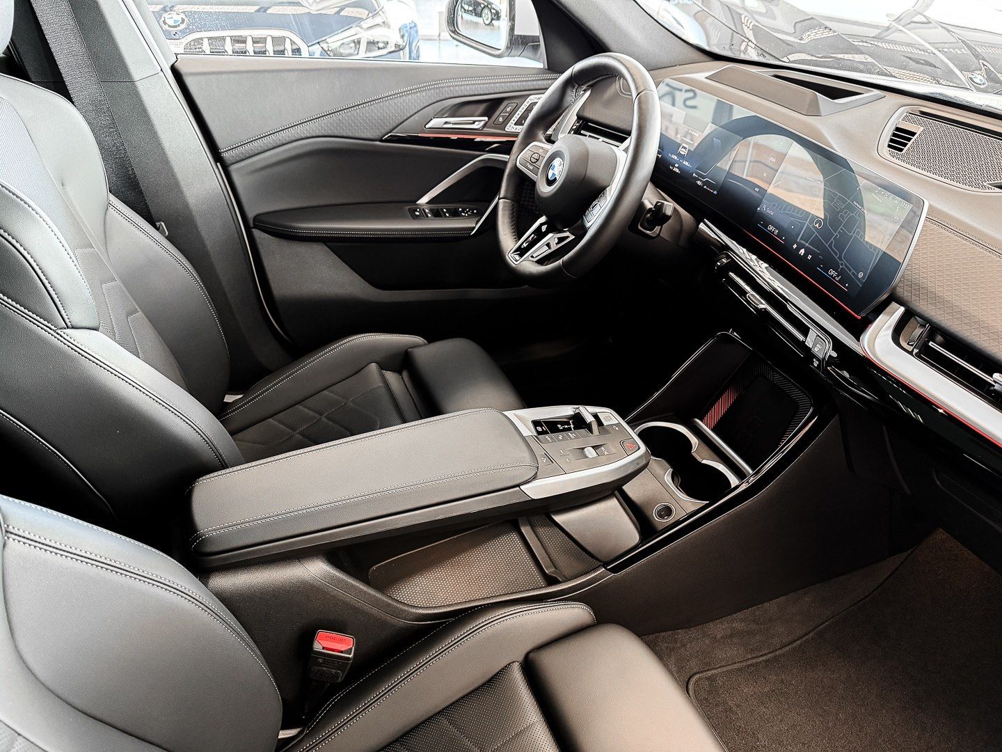 BMW X2 xDrive20d M-SPORT + HUD + ACC+ PA+ + DA+ AHK