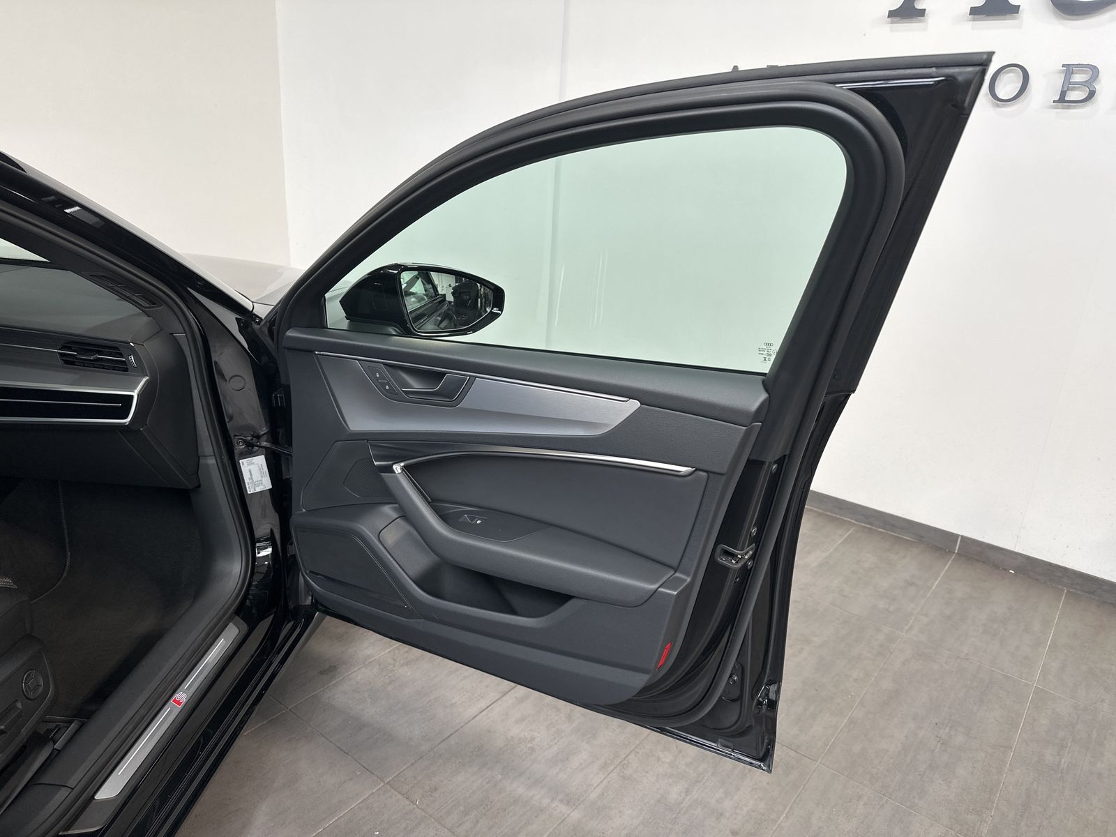 Audi A6 Avant 45 TFSI Qu S-Line NAV+LED+B&O+360°+AHK