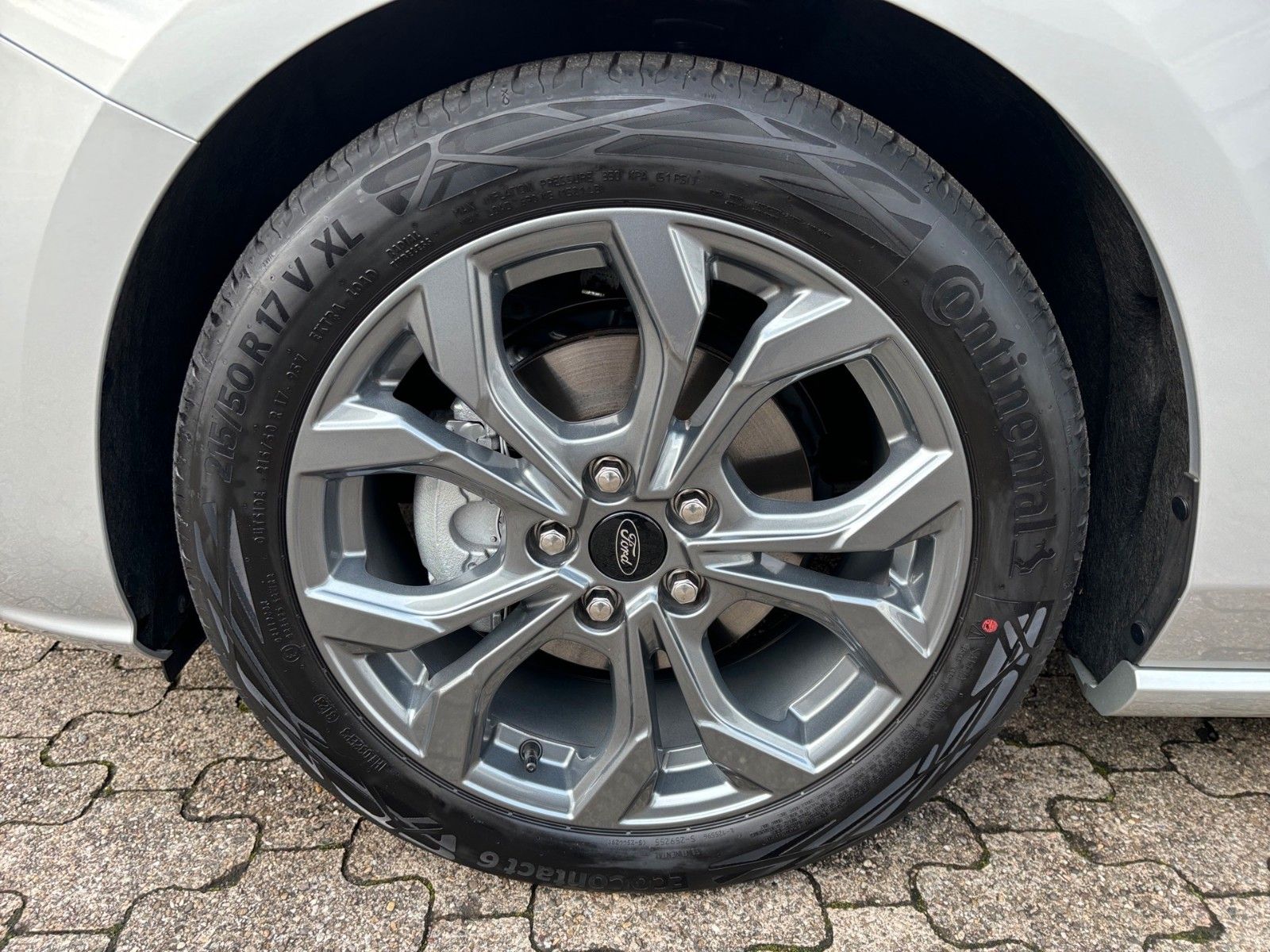 Ford Focus Turnier 1.0 HYBRID Aut. ST-Line X |B&O|LED