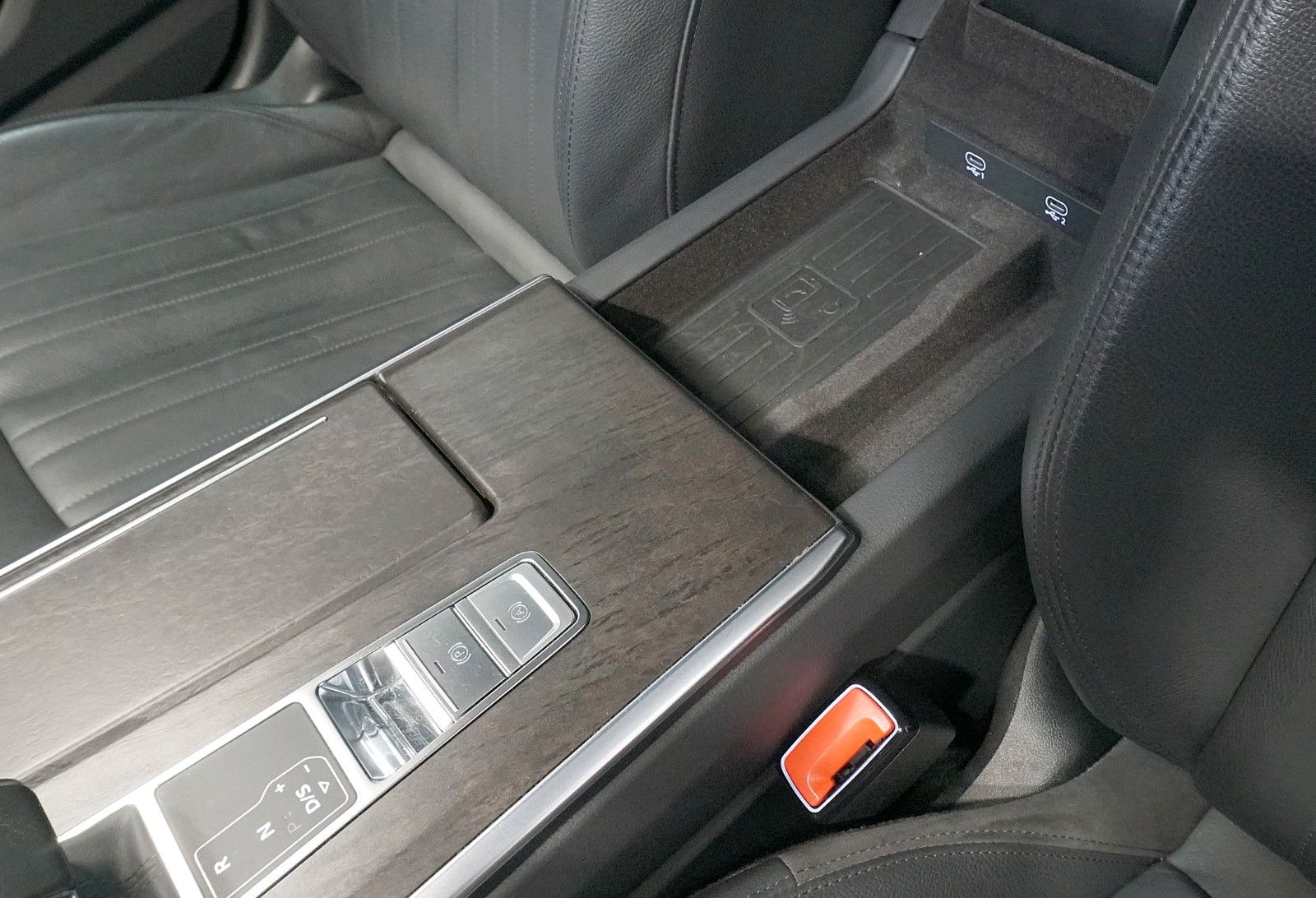 Audi A6 Avant 40 TDI quattro - Samsaru's Car Outlet