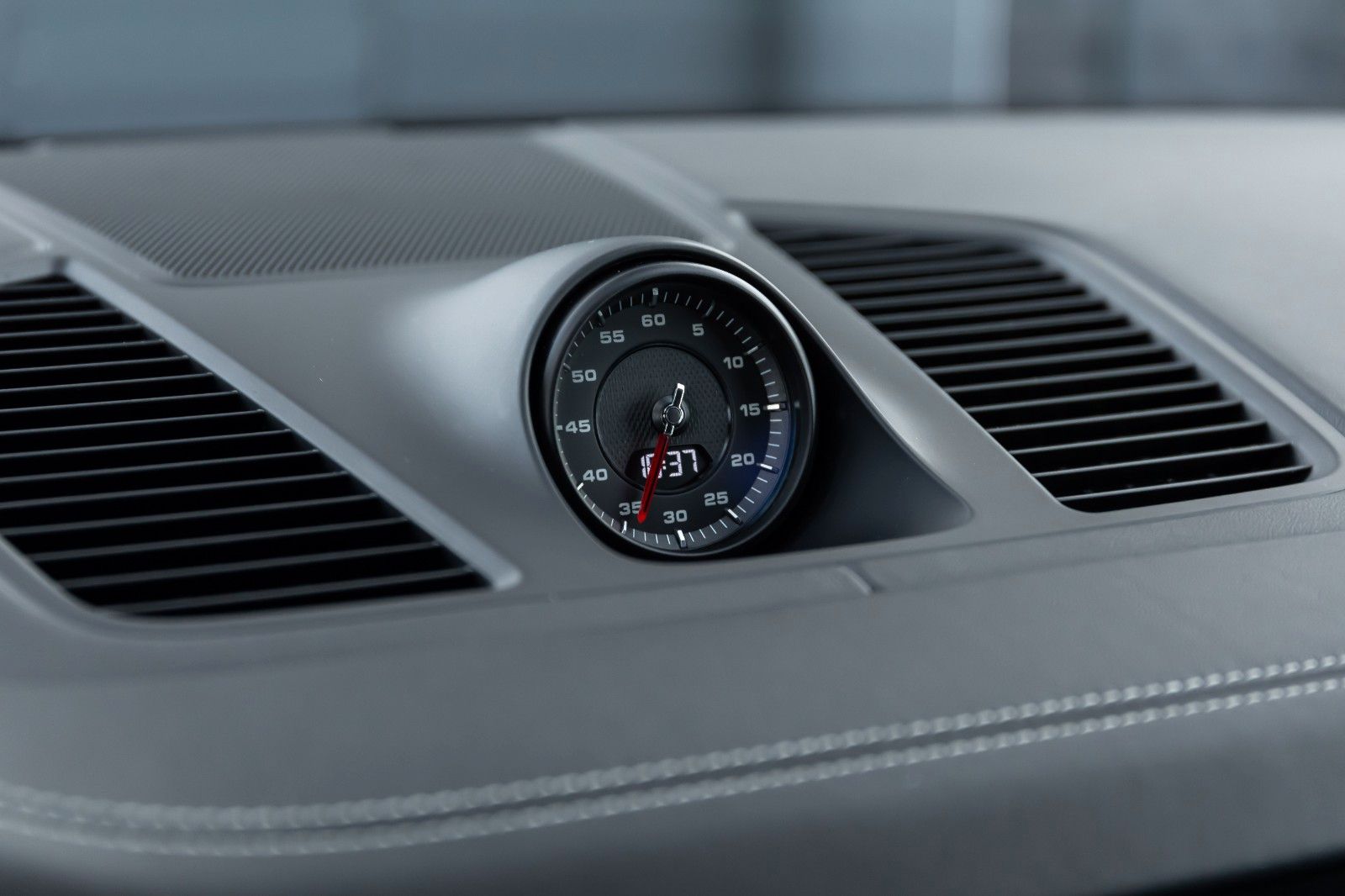 Porsche CAYENNE TURBO SPORT DESIGN HUD PCCB APPROVED