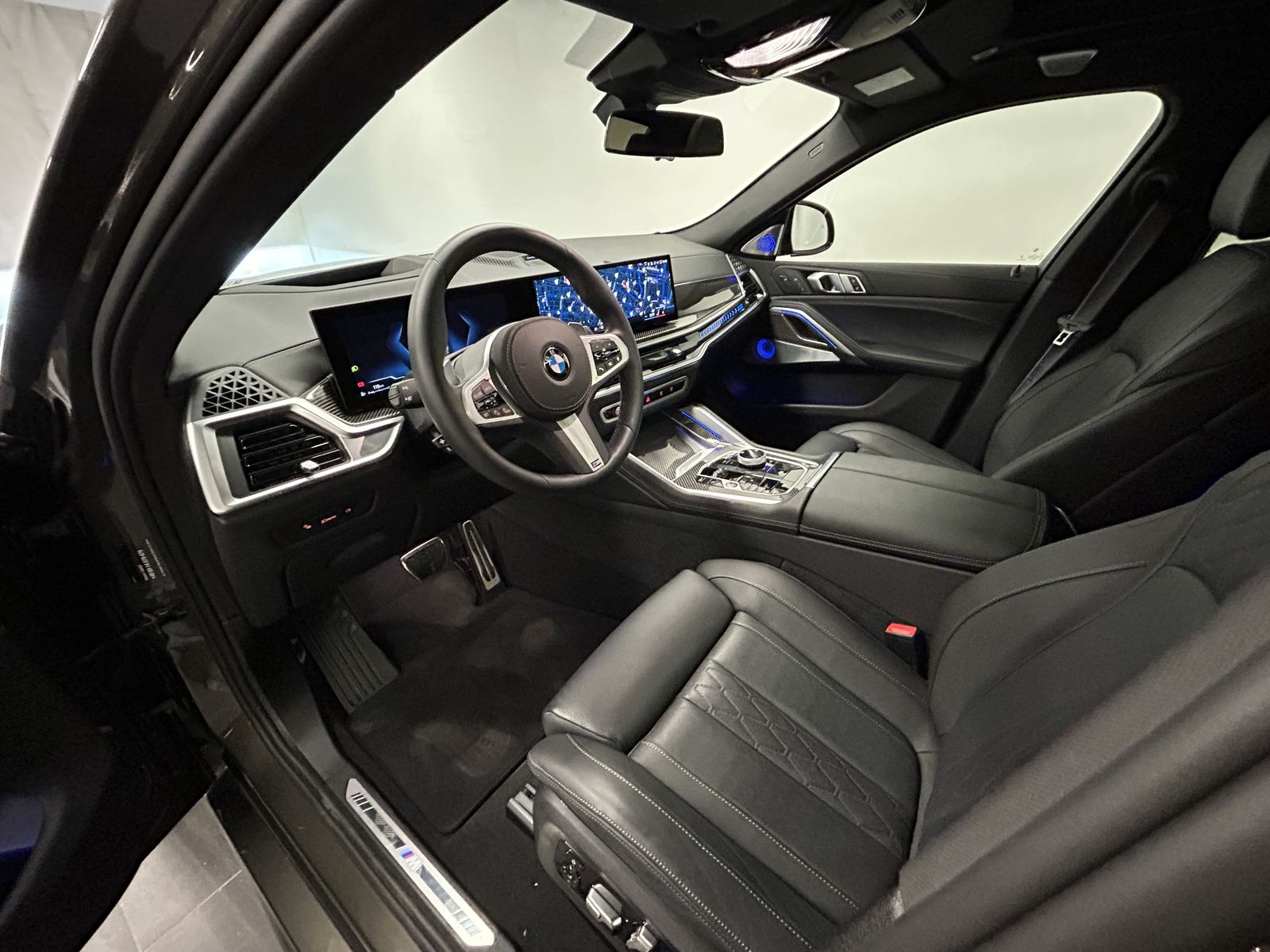BMW X6 xDrive40d M Sportpaket Pro B&W Pano. AHK DAB