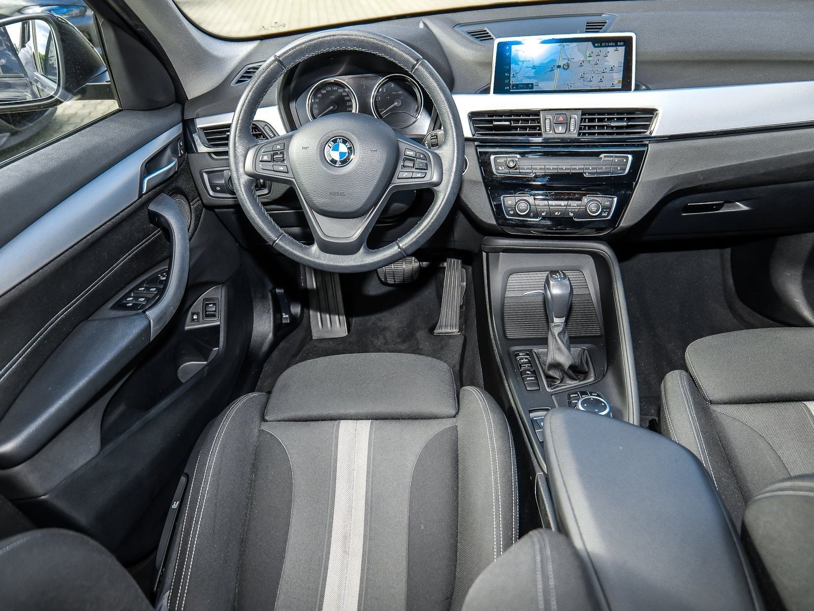 BMW X1 xDrive25e Advantage - Samsaru's Car Outlet