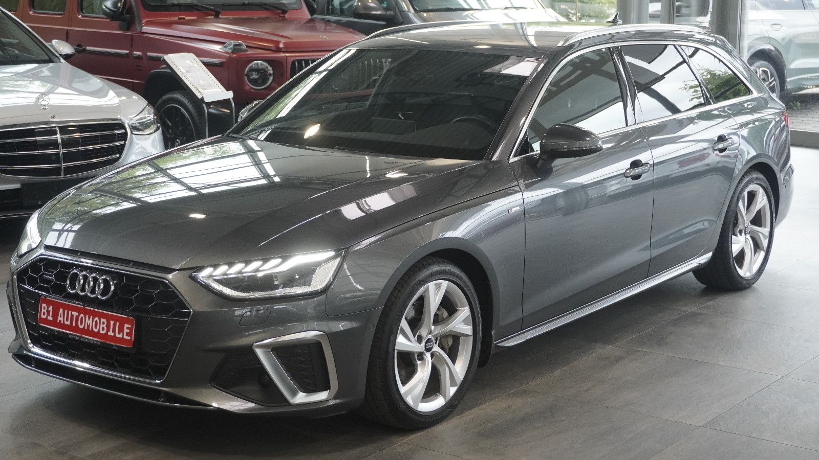 Audi A4 Avant 40 TFSI quattro S line - Samsaru's Car Outlet