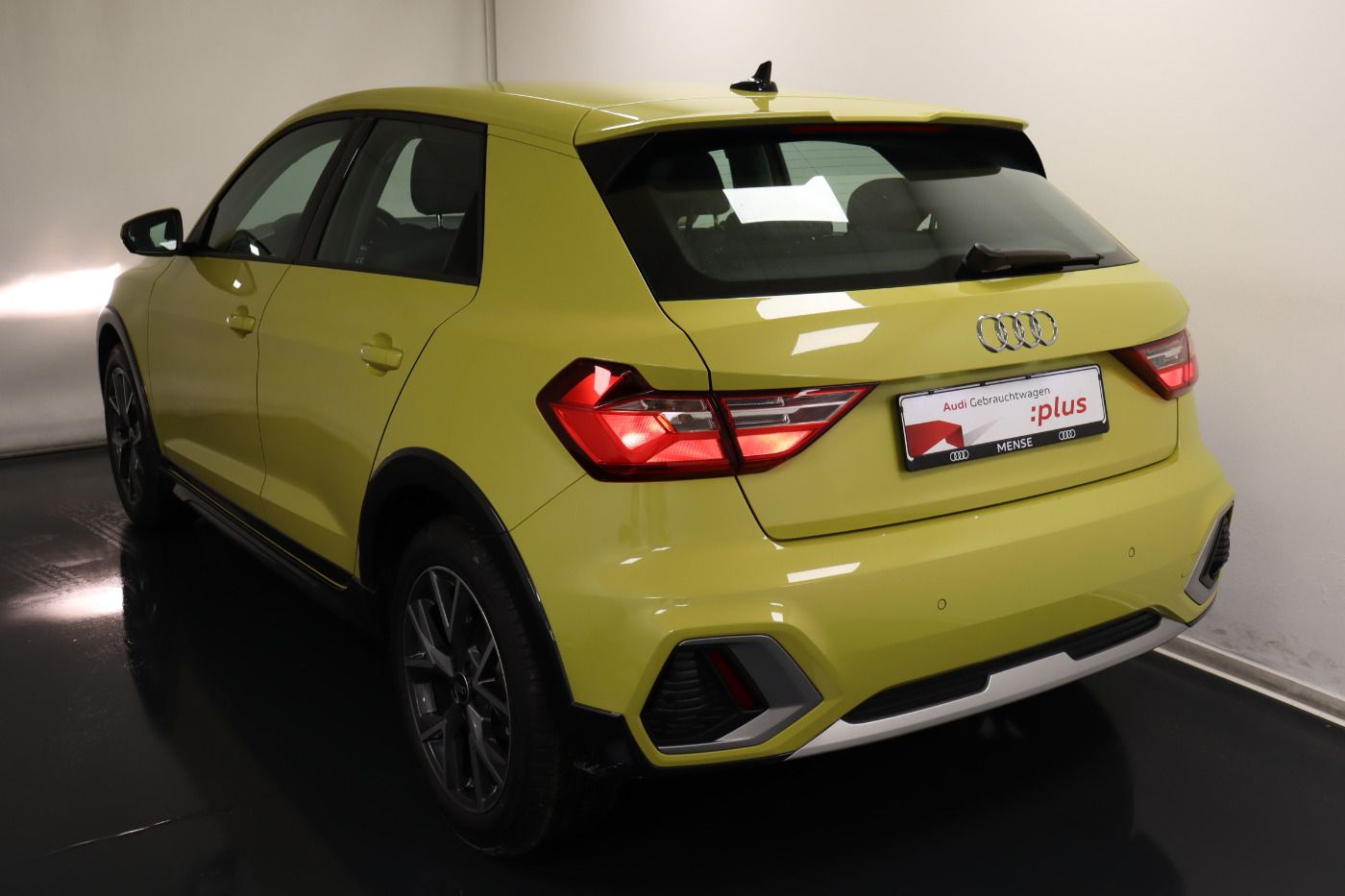 Audi A1 allstreet 35 TFSI - Samsaru's Car Outlet