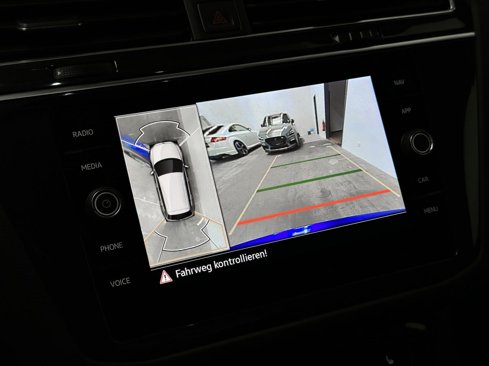 Volkswagen Tiguan R-Line - Samsaru's Car Outlet