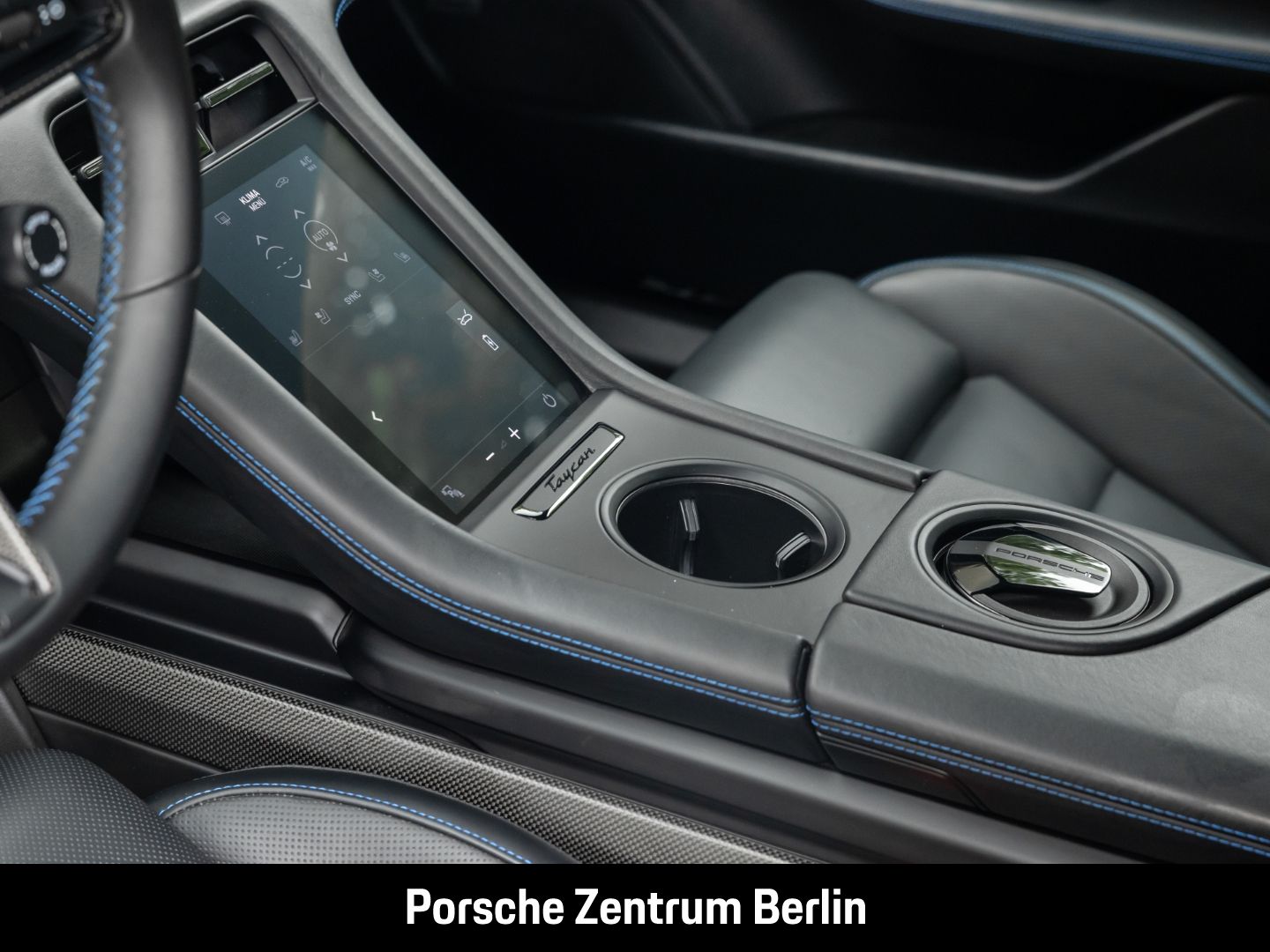Porsche Taycan GTS HA-Lenkung InnoDrive HeadUp LEDMatrix