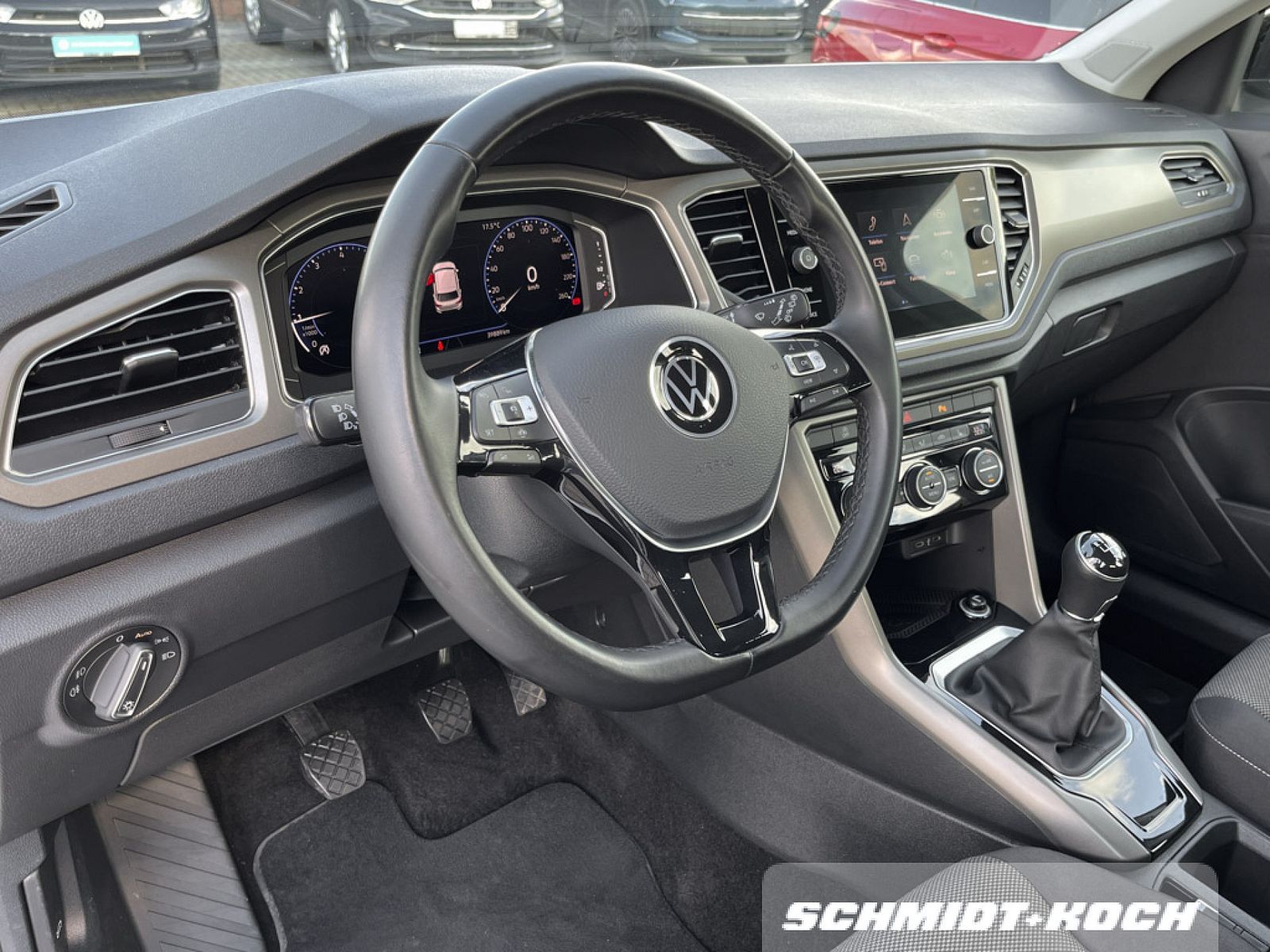 Volkswagen T-Roc 1.0 TSI Style - Samsaru's Car Outlet