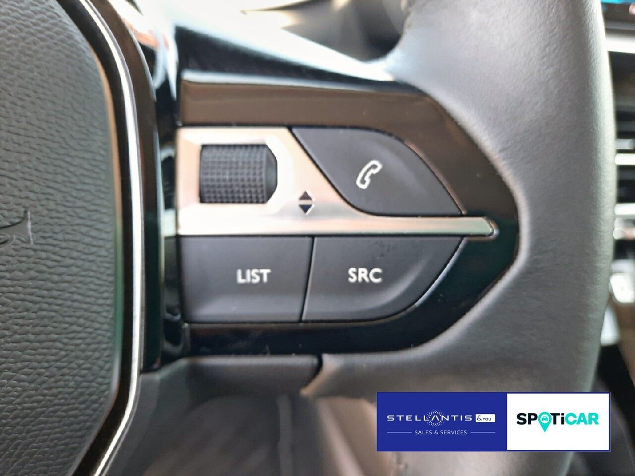 Peugeot 2008 Allure 136 Elektro - Samsaru's Car Outlet