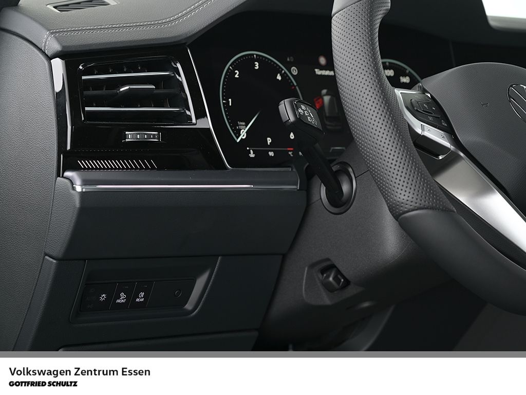 Volkswagen Touareg R-Line 3.0 TDI 4Motion Pano Leder Standh