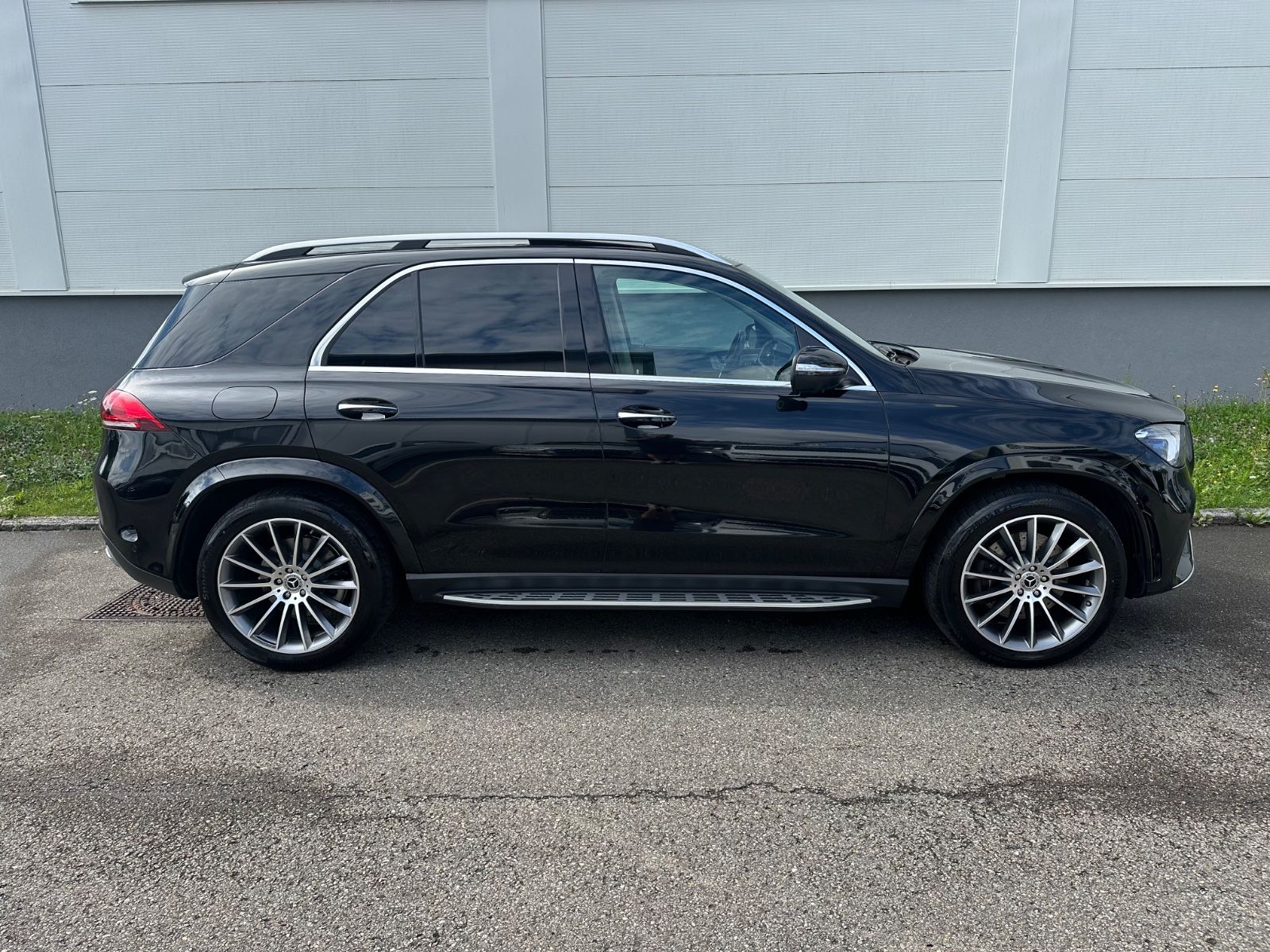 Mercedes-Benz GLE 400 d 4M*AMG*PAN*KEY*DISTR*BUR*AIRM*STHZ*21"